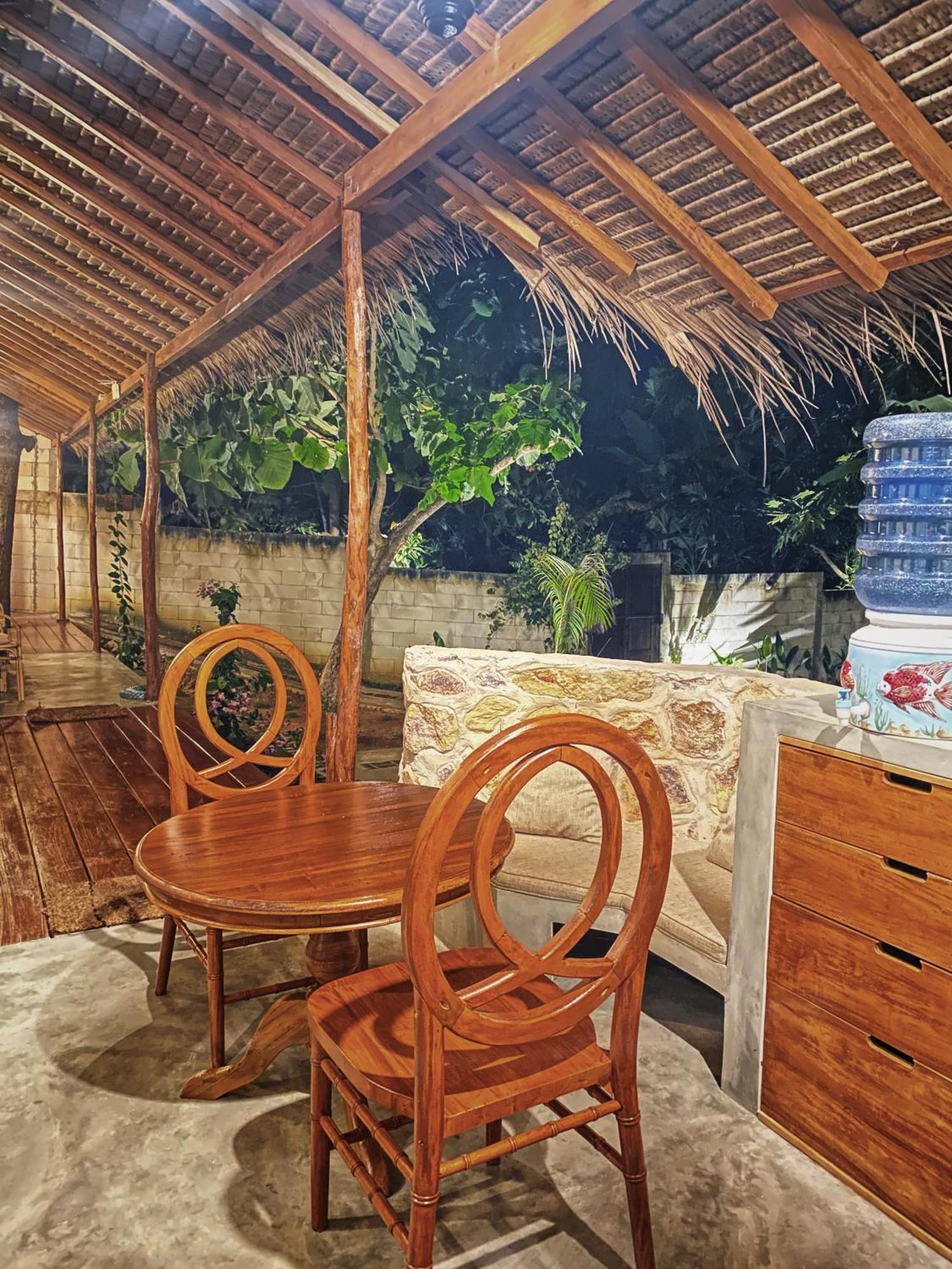 Basa-Basi Lodge Karimunjawa Eksteriør billede