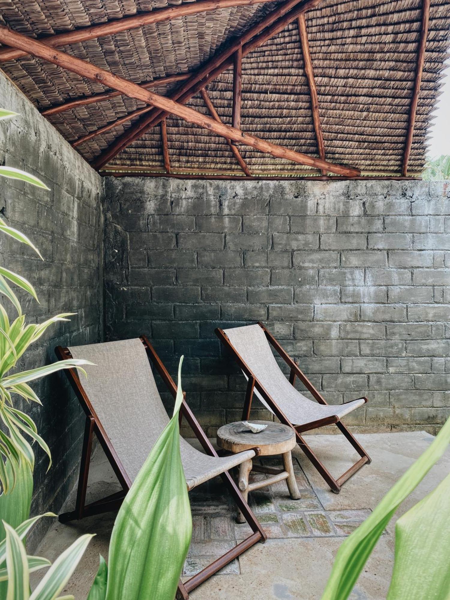 Basa-Basi Lodge Karimunjawa Eksteriør billede