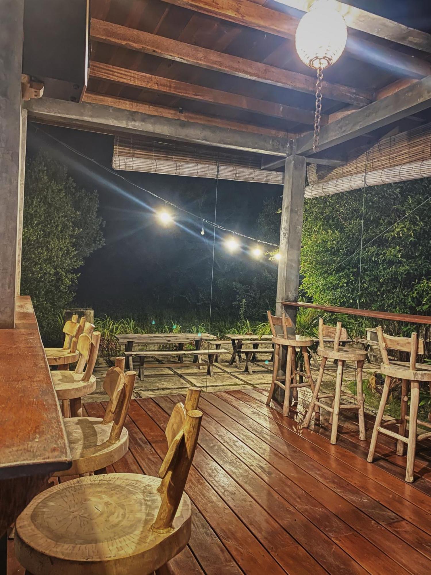 Basa-Basi Lodge Karimunjawa Eksteriør billede