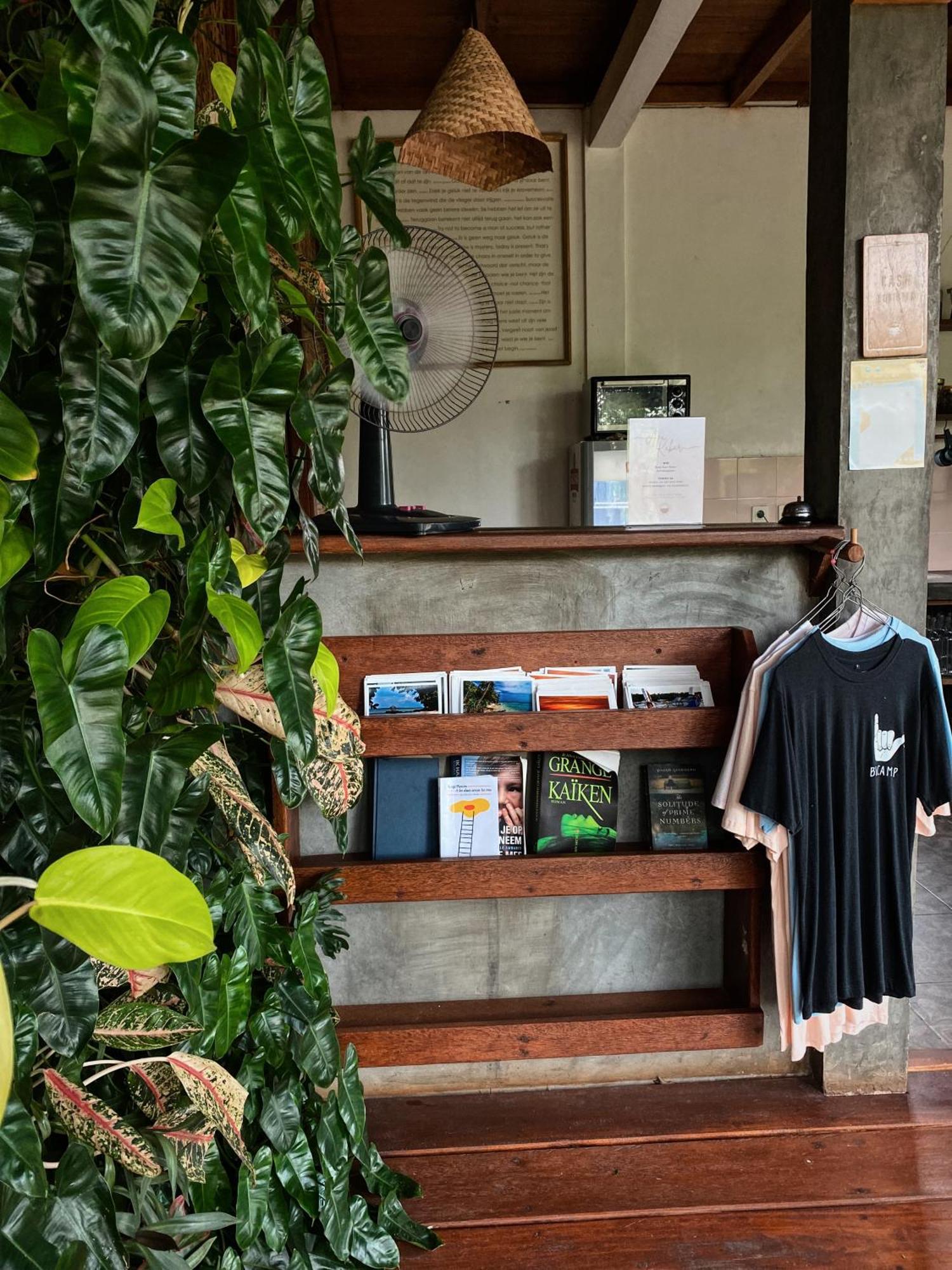 Basa-Basi Lodge Karimunjawa Eksteriør billede